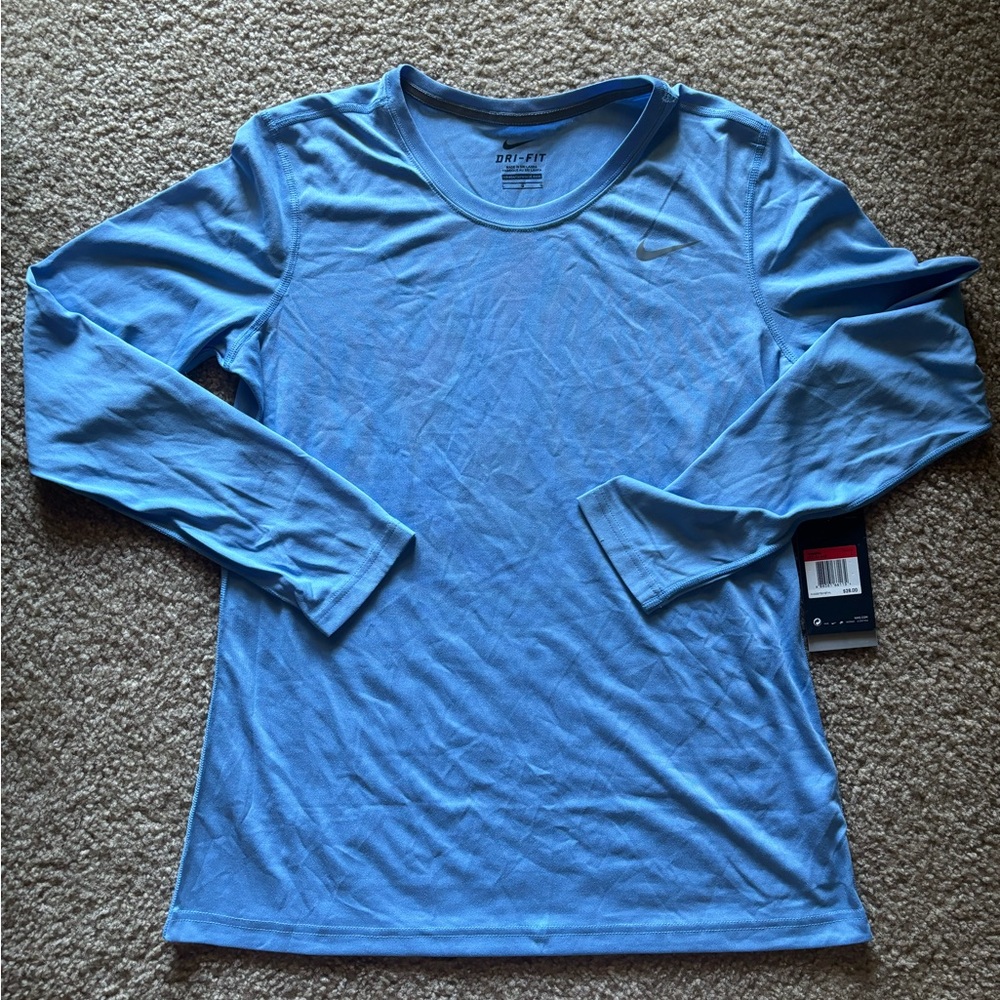 Women’s Nike dri fit long sleeve